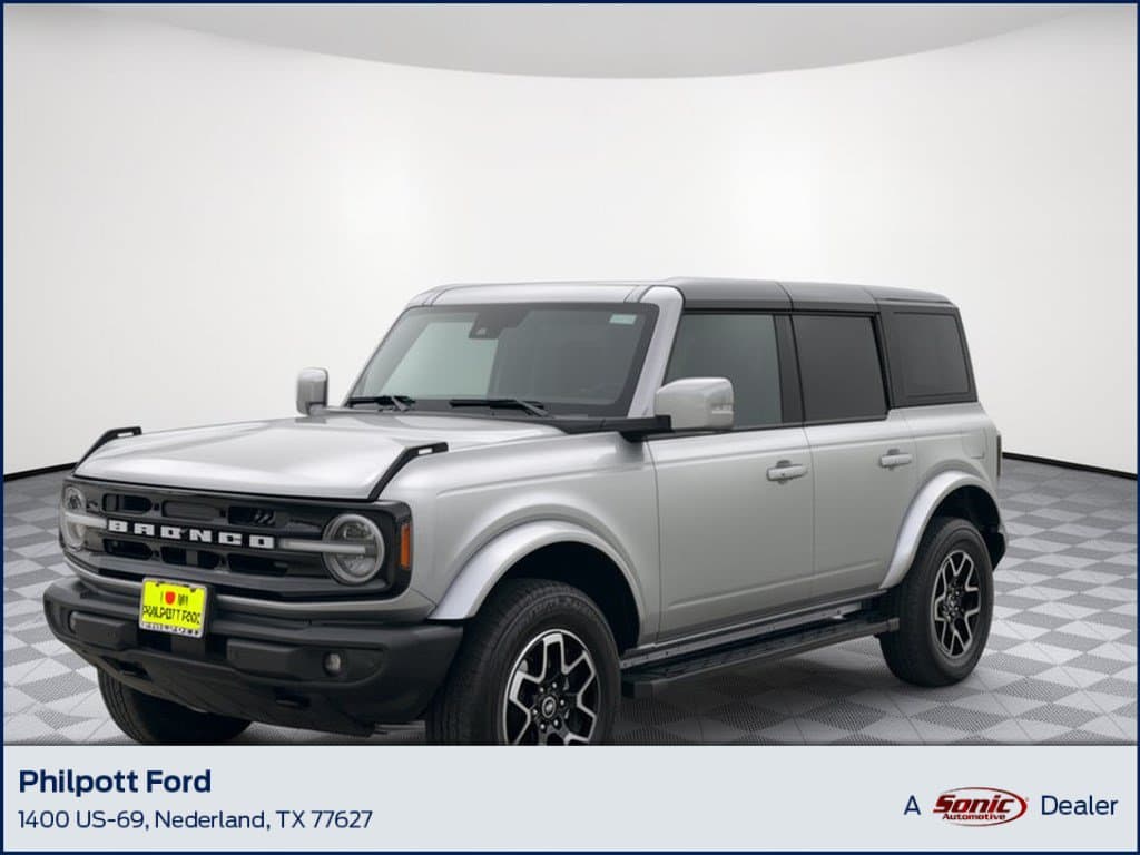 2023 Ford Bronco Outer Banks — photo 1 of 31