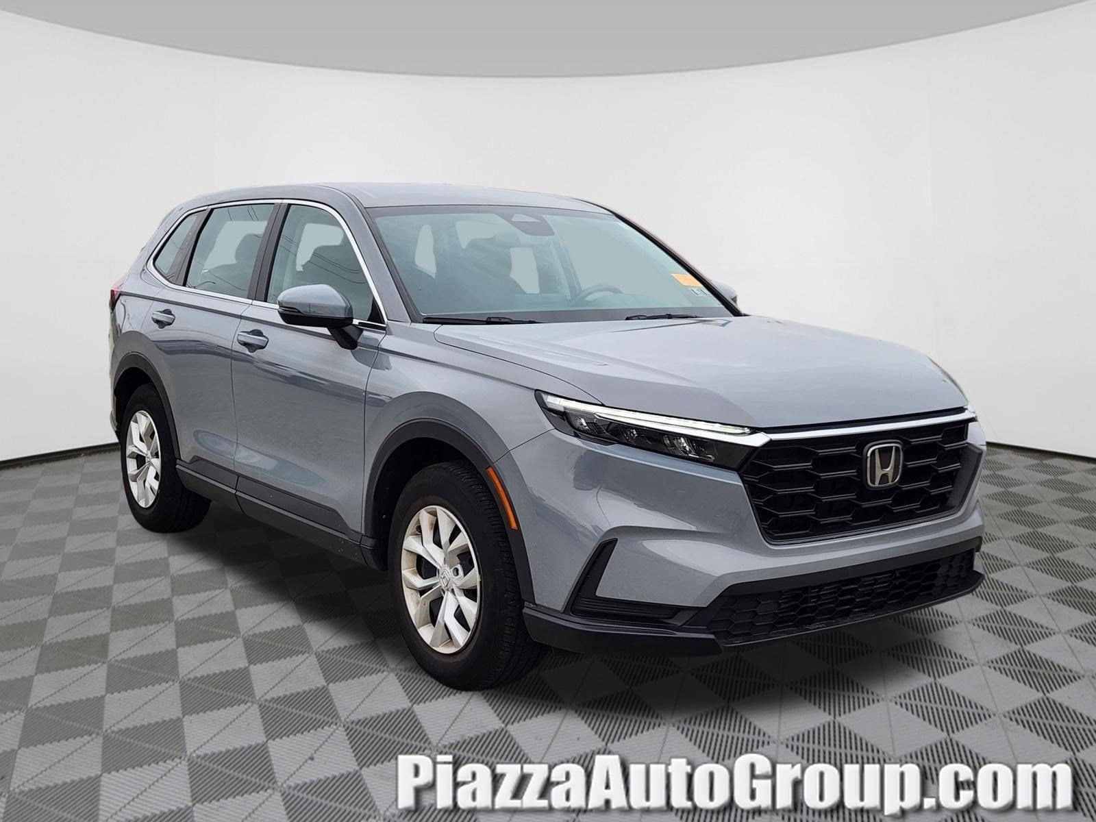 2024 Honda CR-V LX — photo 1 of 10