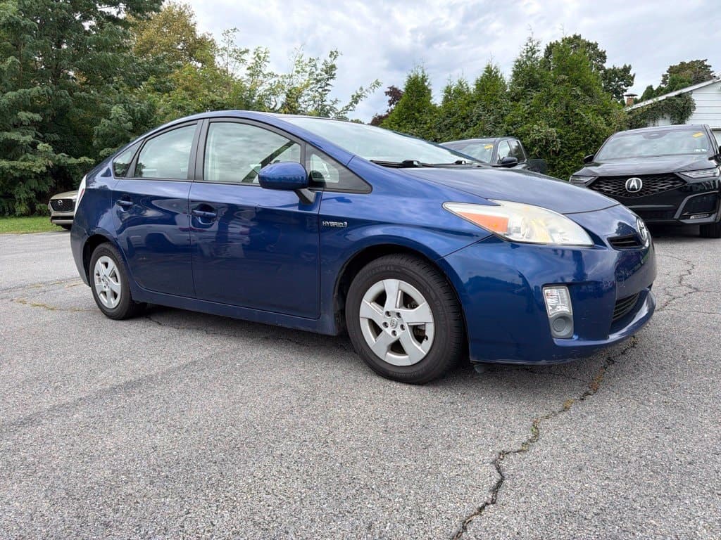 2011 Toyota Prius Base — photo 1 of 9