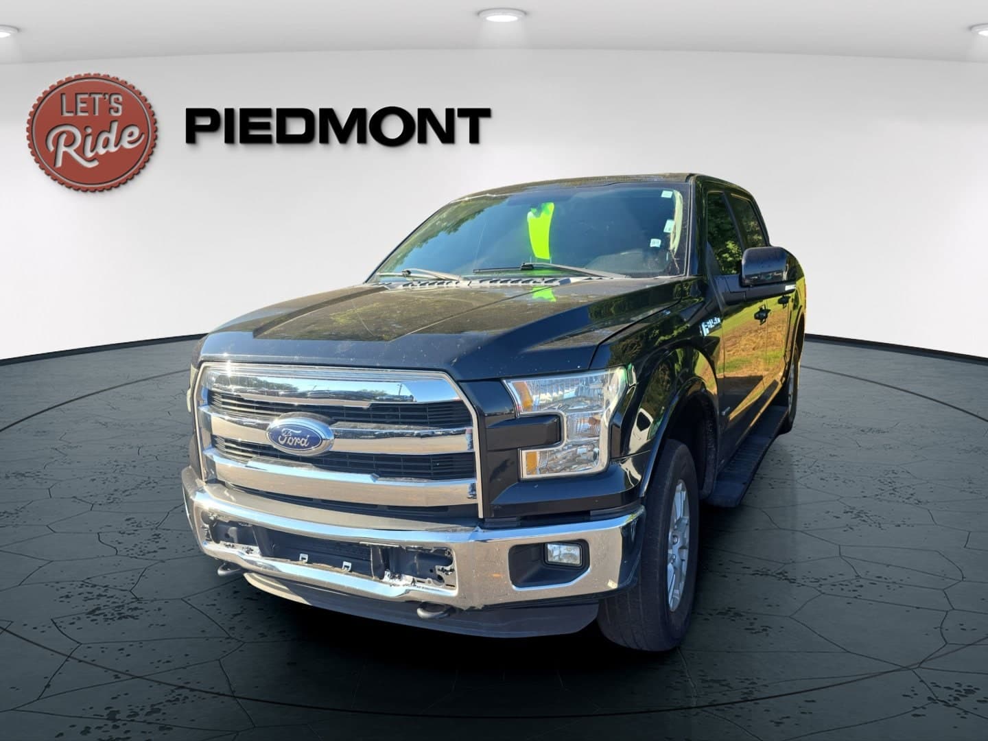 2016 Ford F-150 Lariat — photo 1 of 3