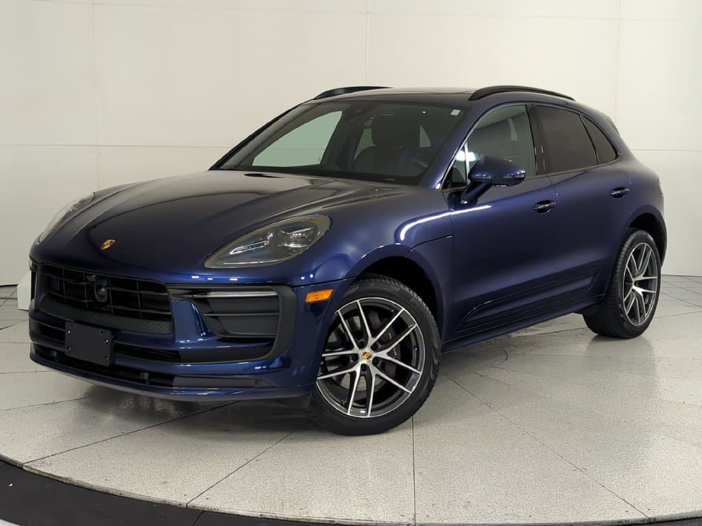 2024 Porsche Macan Base — photo 1 of 25