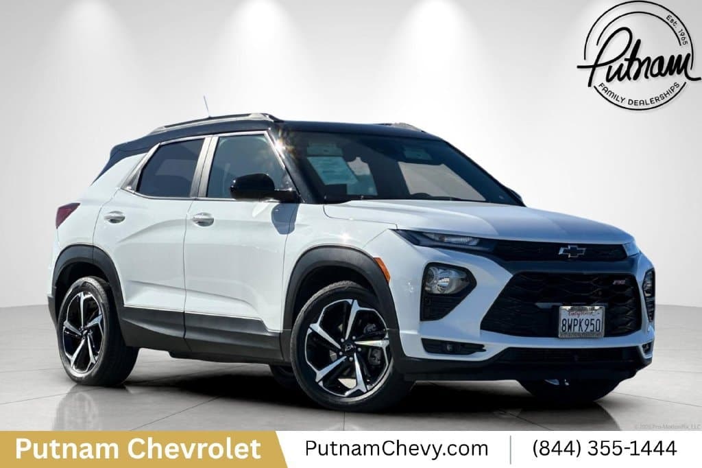 2021 Chevrolet Trailblazer RS — photo 1 of 39