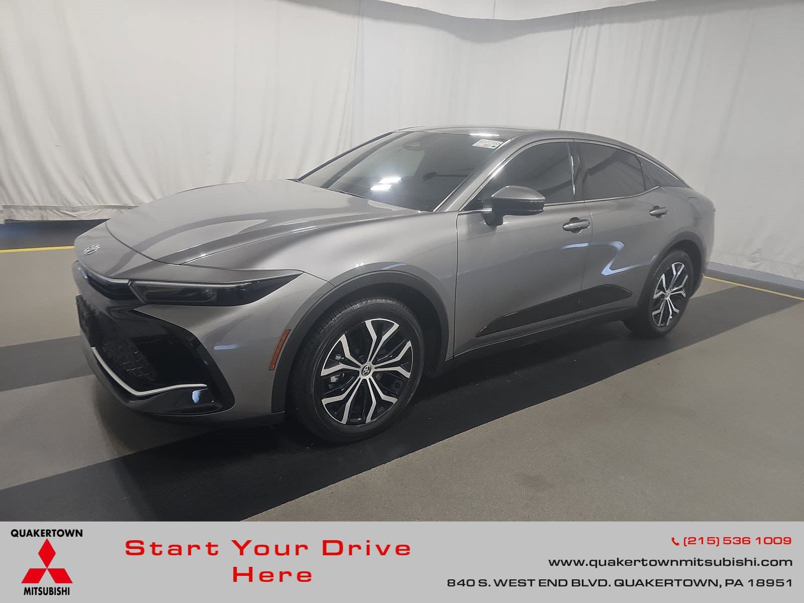 2024 Toyota Crown XLE — photo 1 of 5