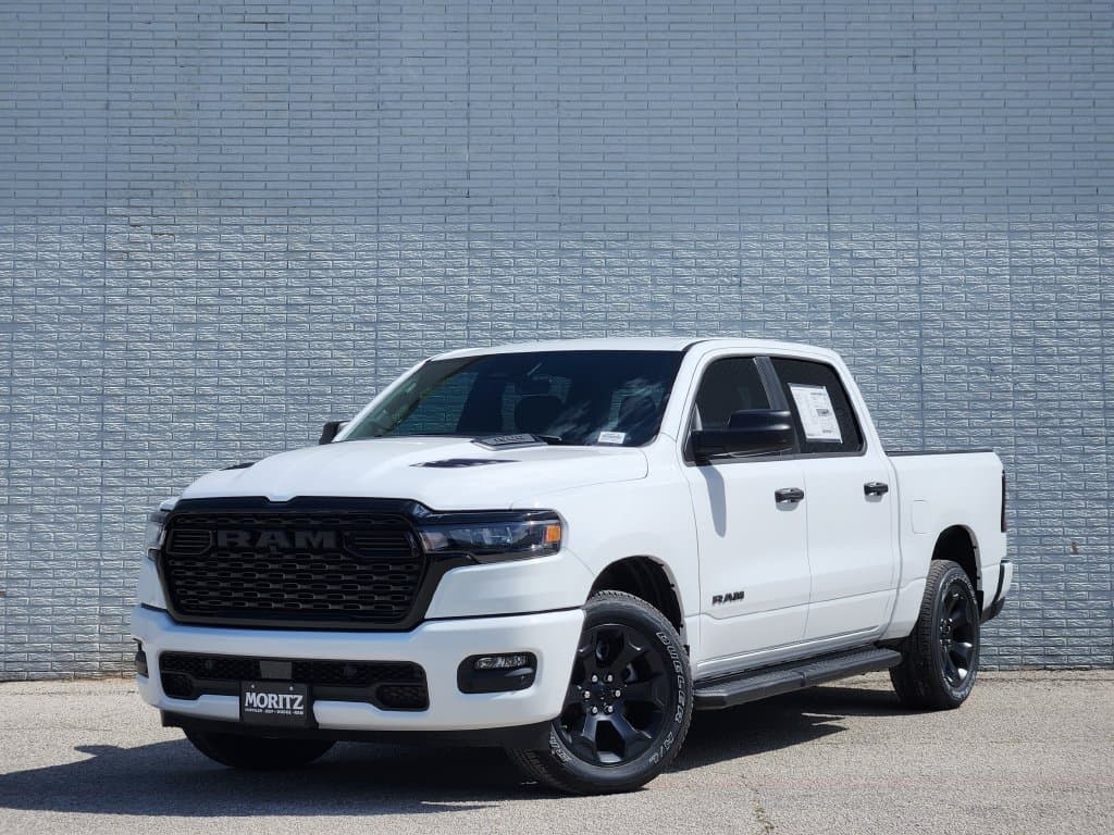2026 RAM 1500 Express — photo 1 of 34