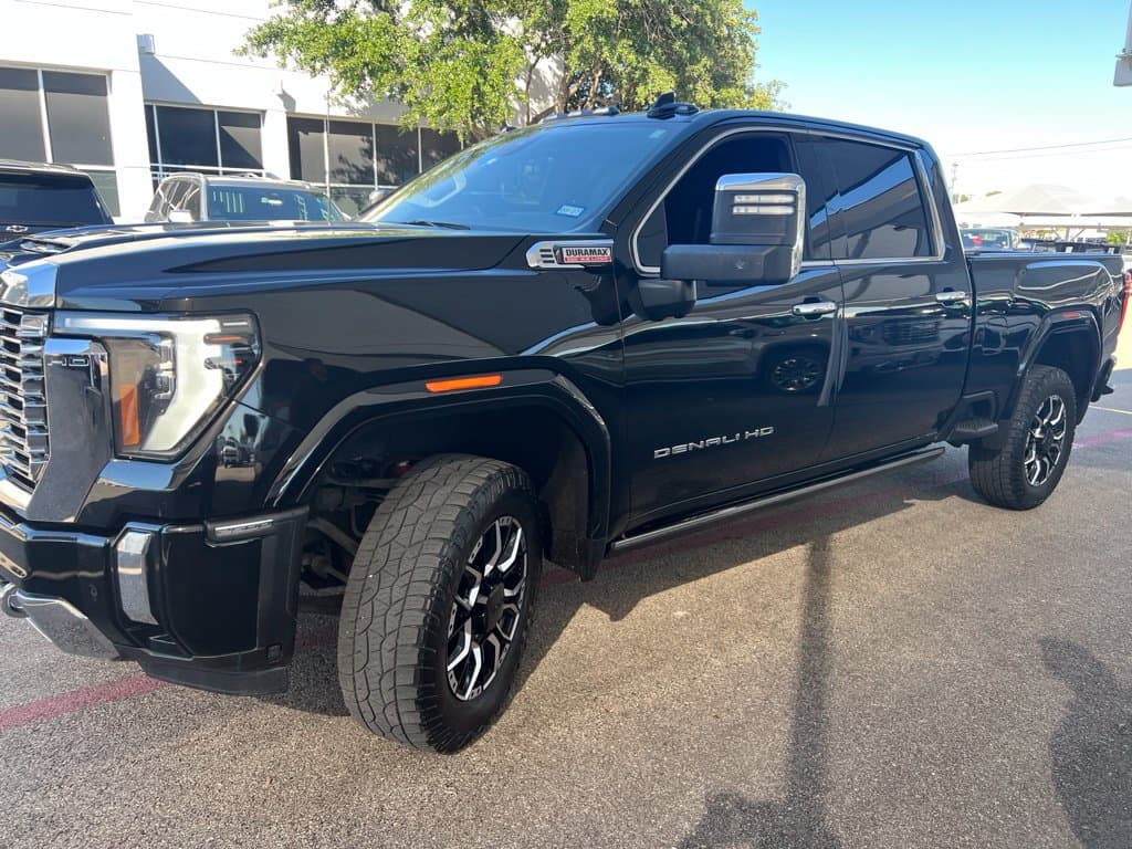 2024 GMC Sierra 2500HD Denali — photo 1 of 15