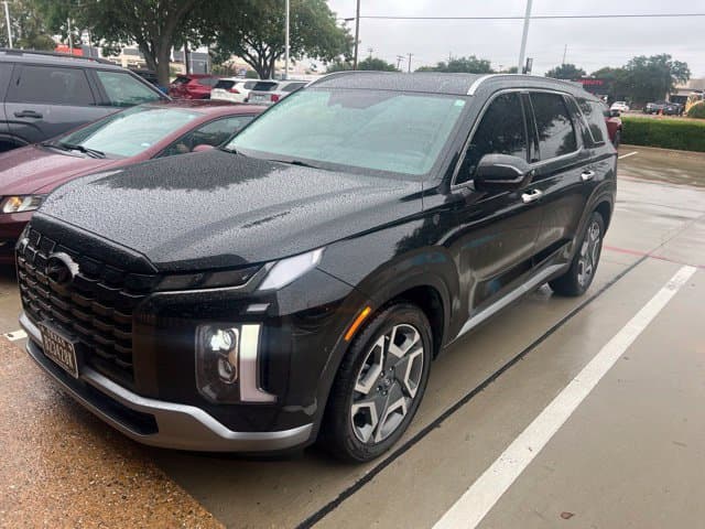 2024 Hyundai Palisade Base — photo 1 of 11