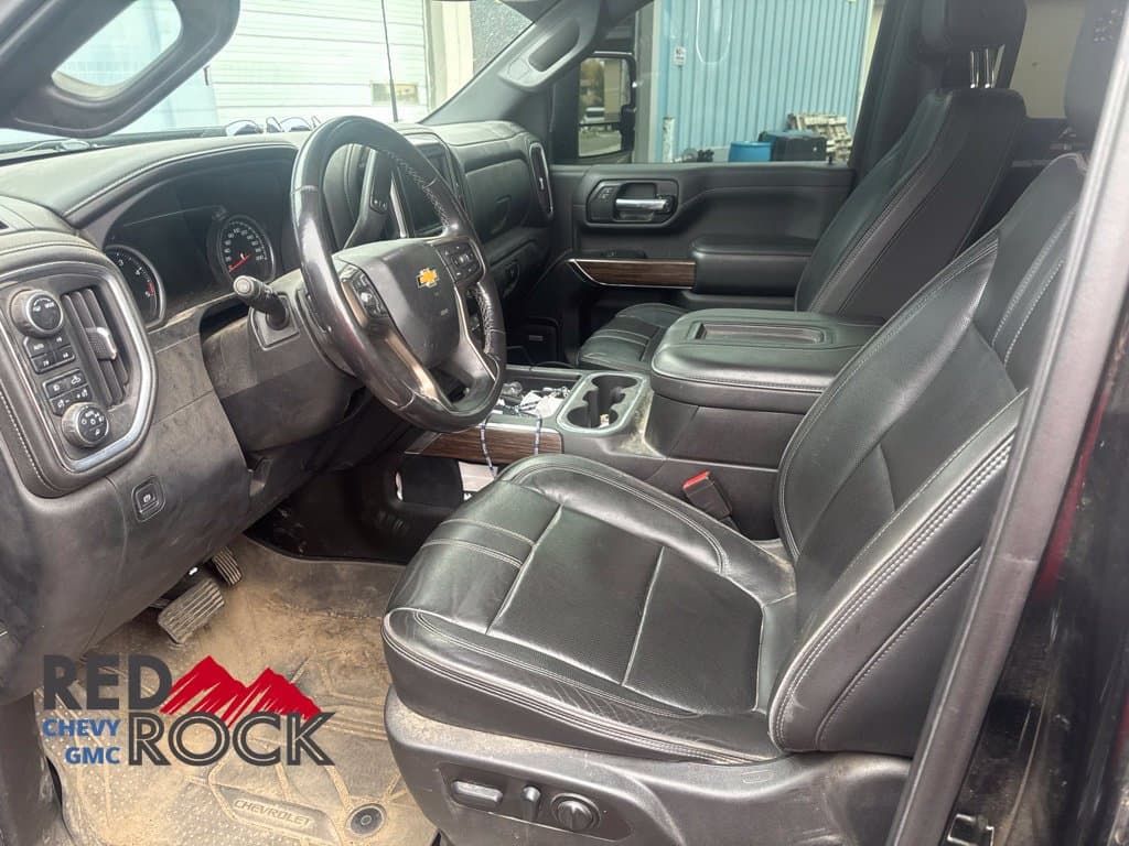 2022 Chevrolet Silverado 3500HD High Country — photo 1 of 6