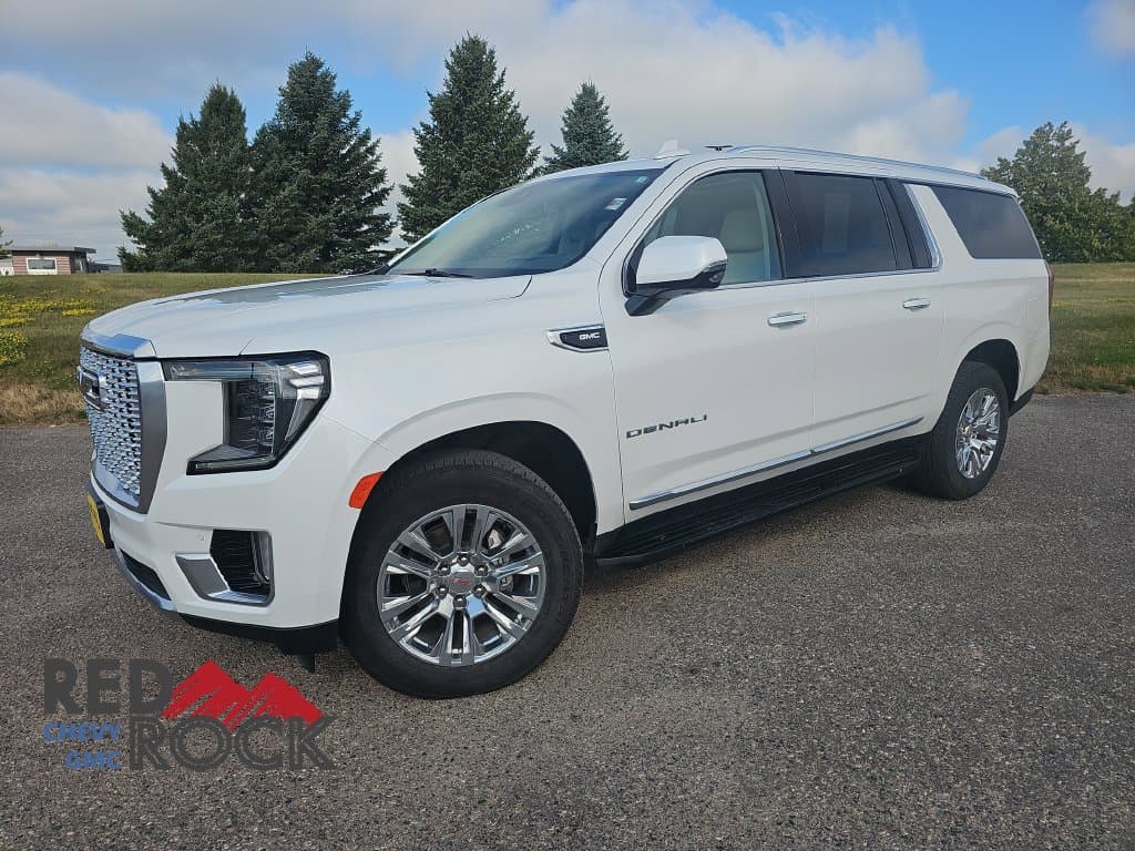 2023 GMC Yukon XL Denali — photo 1 of 42