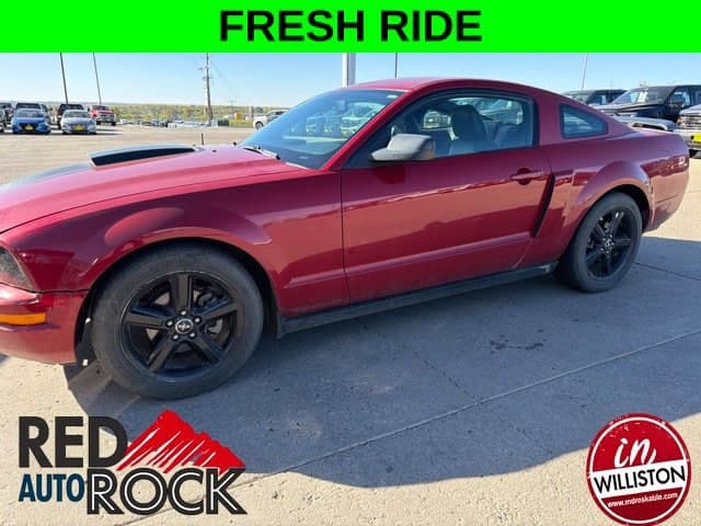 2008 Ford Mustang Premium — photo 1 of 15
