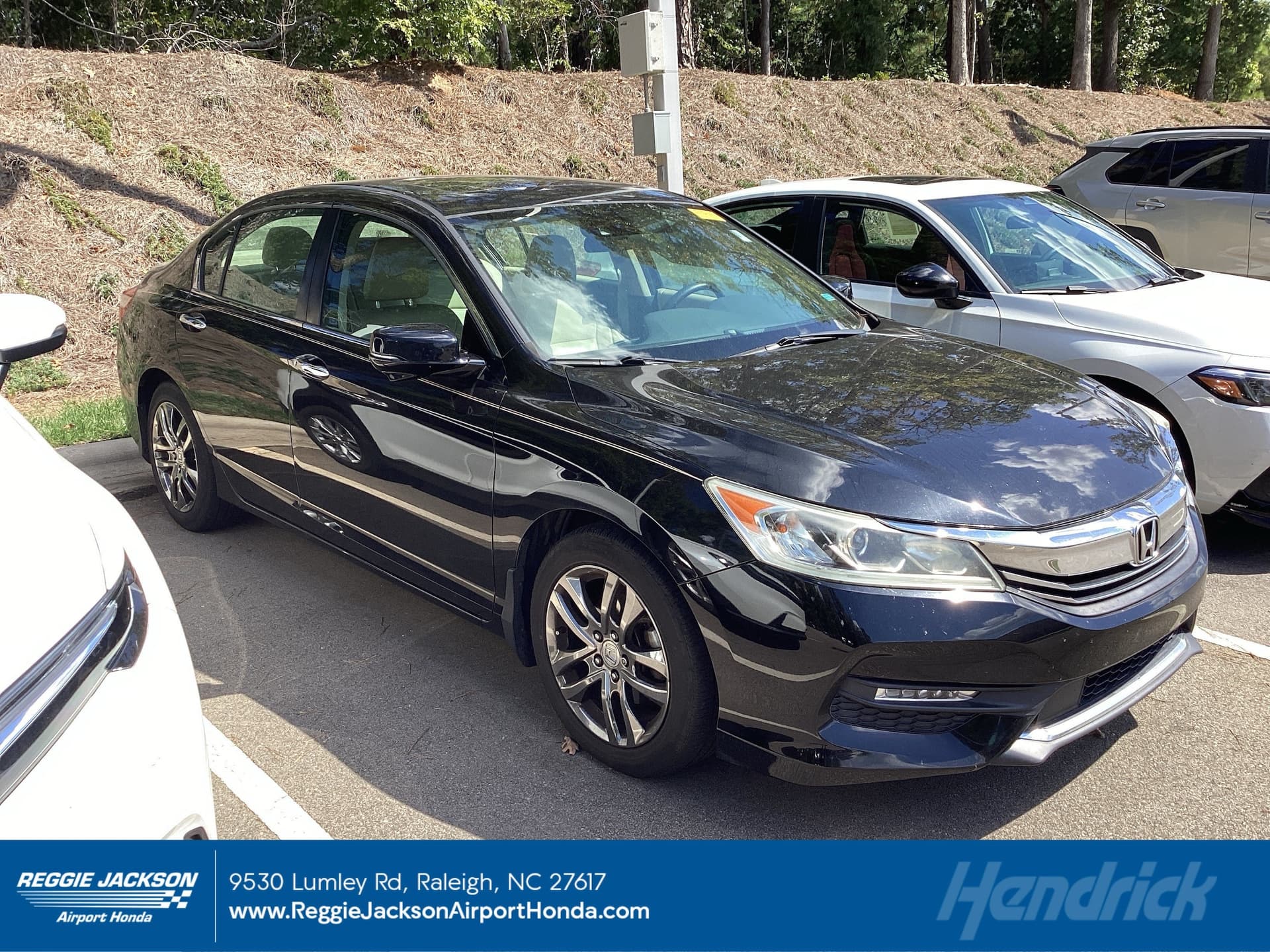 2017 Honda Accord Sedan EX — photo 1 of 12