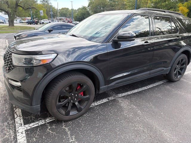 2023 Ford Explorer ST — photo 1 of 28