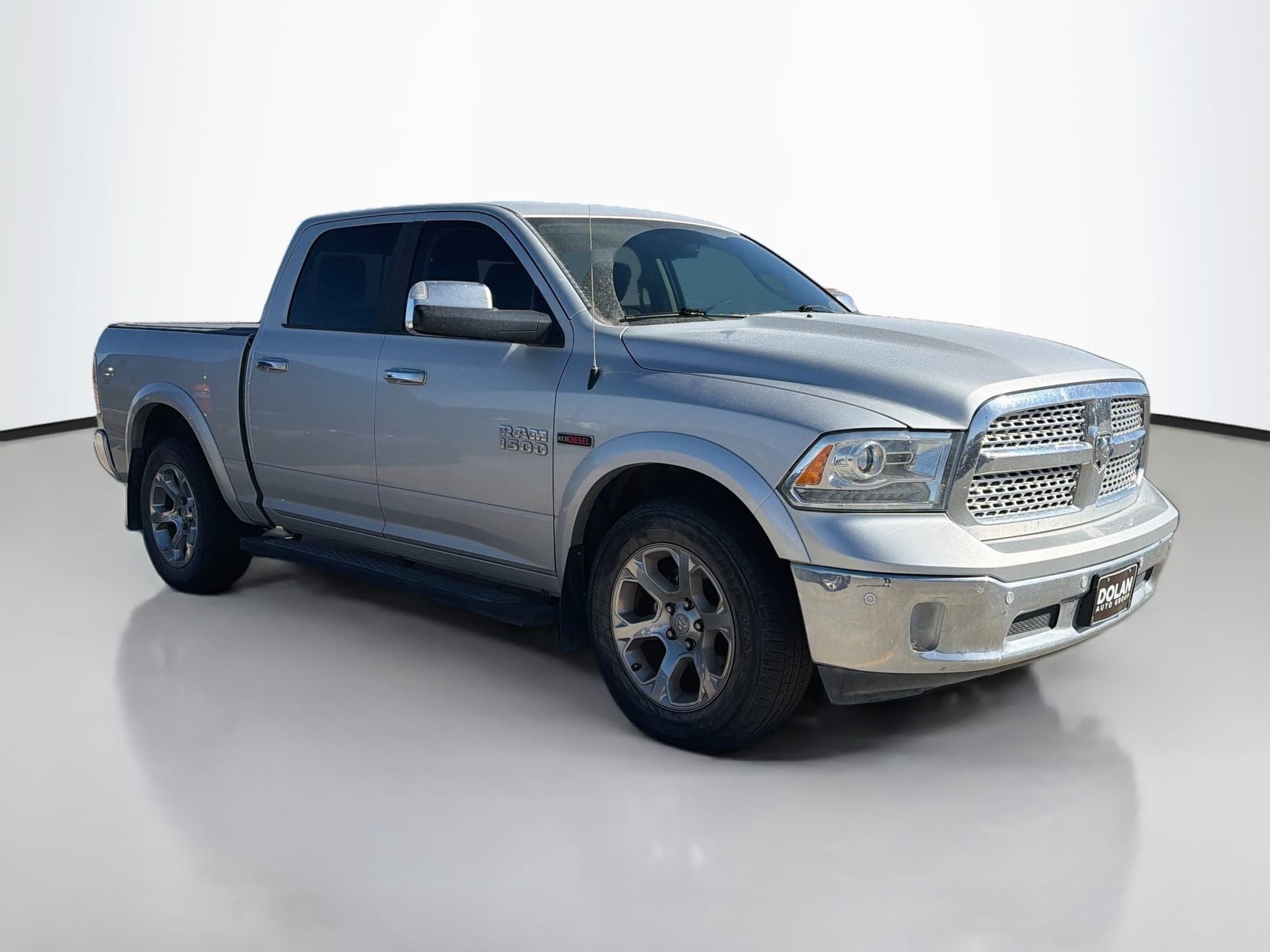 2017 RAM 1500 Laramie — photo 1 of 6