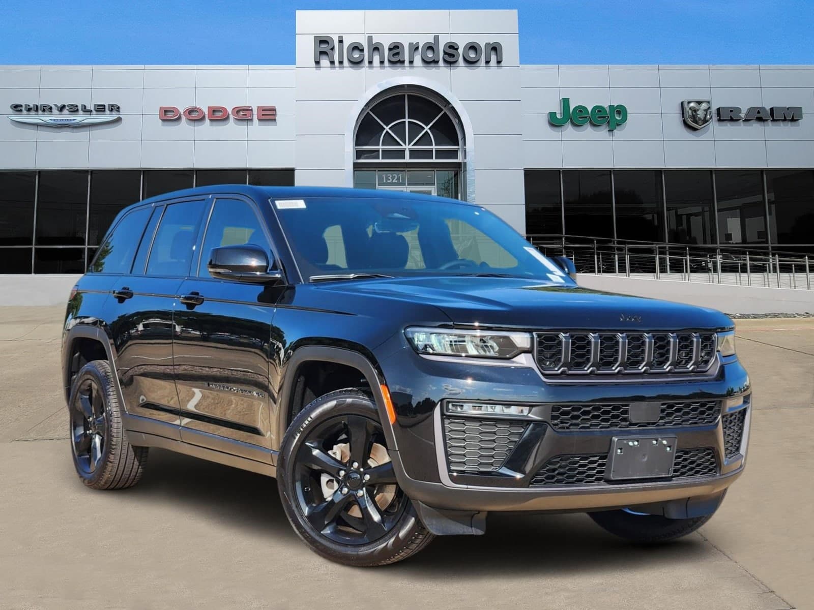 2026 Jeep Grand Cherokee Limited — photo 1 of 41