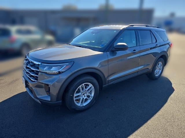 2027 Ford Explorer Base — photo 1 of 32