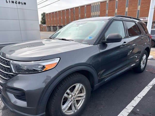 2020 Ford Explorer XLT — photo 1 of 5
