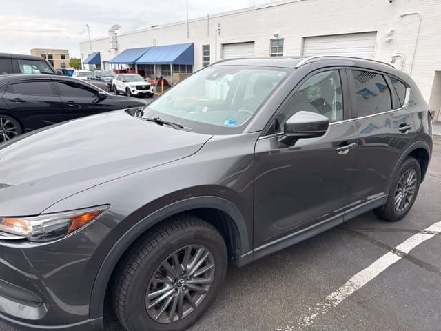 2020 Mazda CX-5 Touring — photo 1 of 5