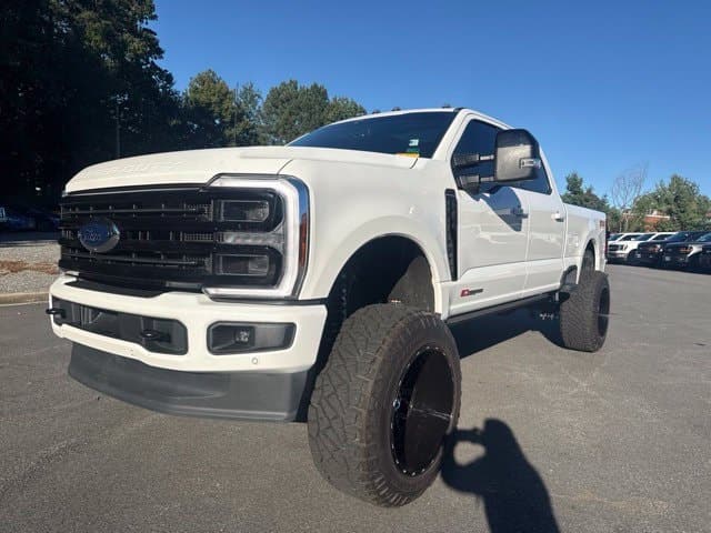 2026 Ford Super Duty F-350 SRW Platinum — photo 1 of 11