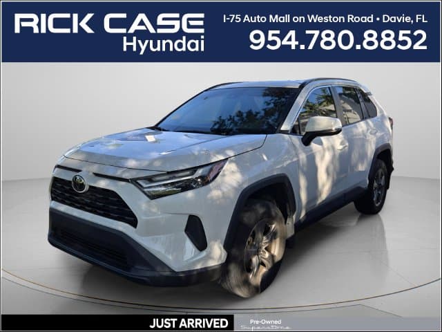 2024 Toyota RAV4 XLE — photo 1 of 11