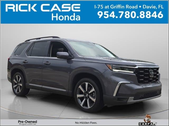 2025 Honda Pilot Touring — photo 1 of 29