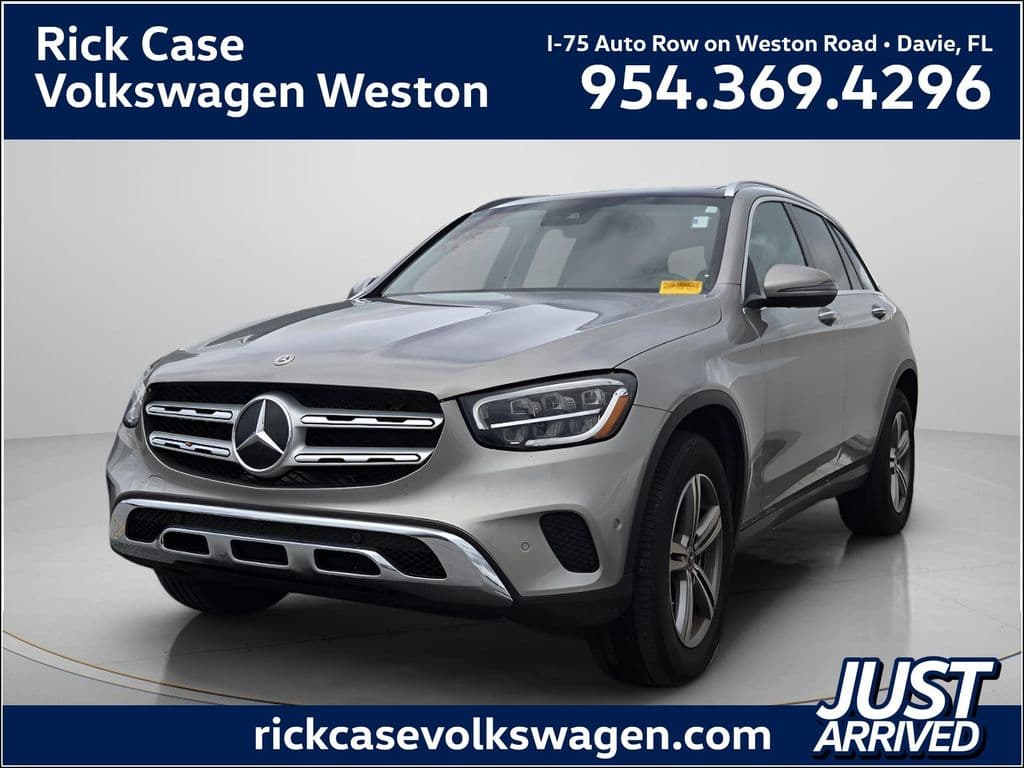 2022 Mercedes-Benz GLC GLC 300 — photo 1 of 11