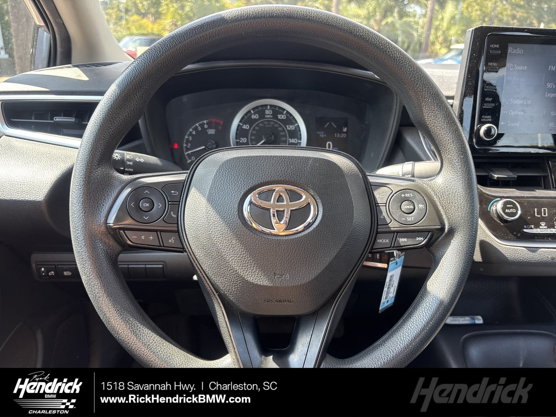 2022 Toyota Corolla LE — photo 1 of 20