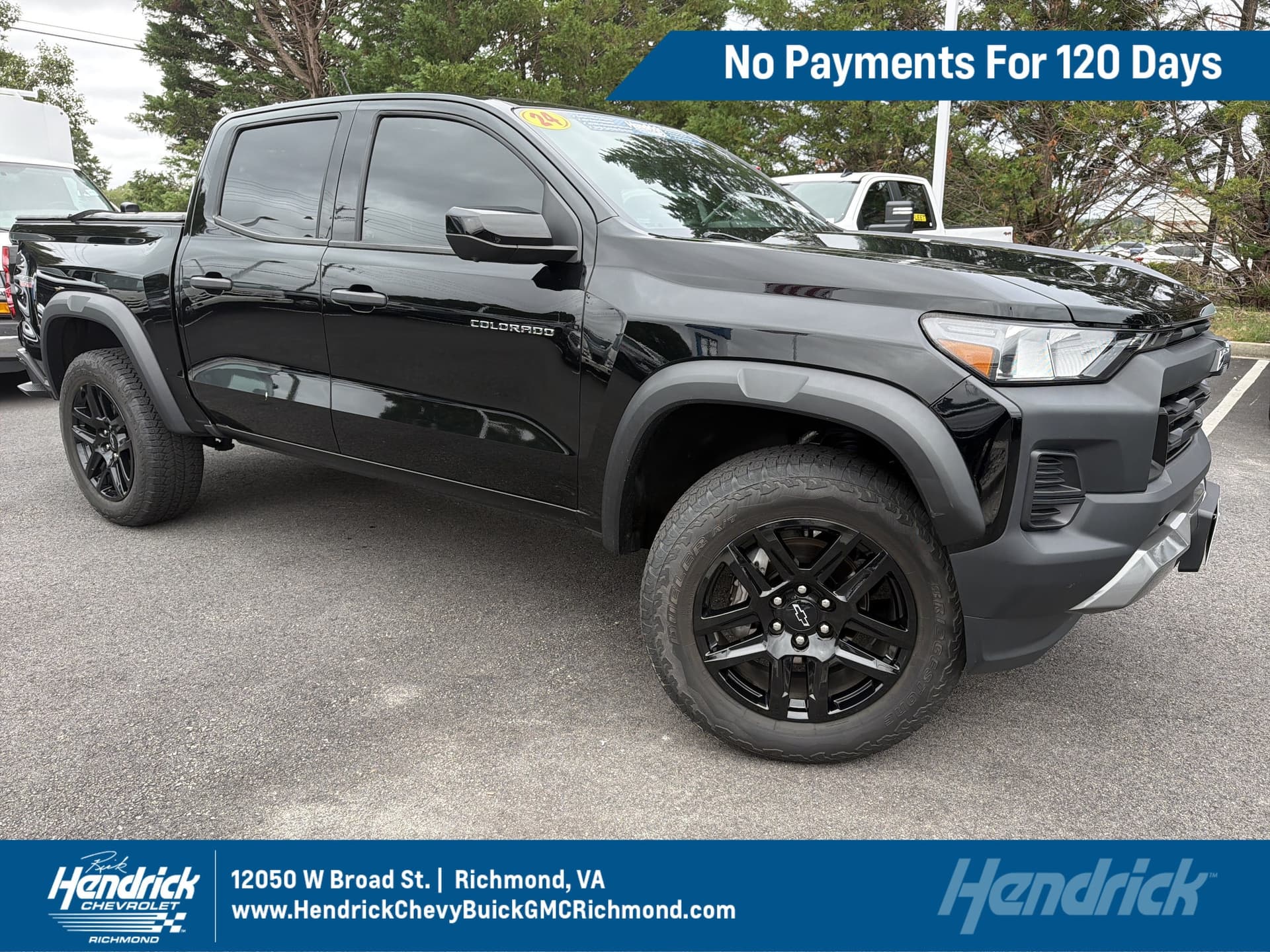 2024 Chevrolet Colorado 4WD Trail Boss — photo 1 of 38