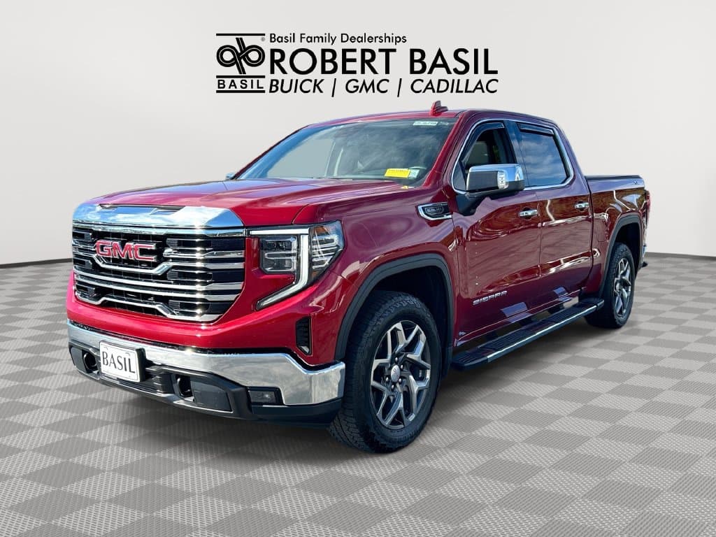 2024 GMC Sierra 1500 SLT — photo 1 of 33