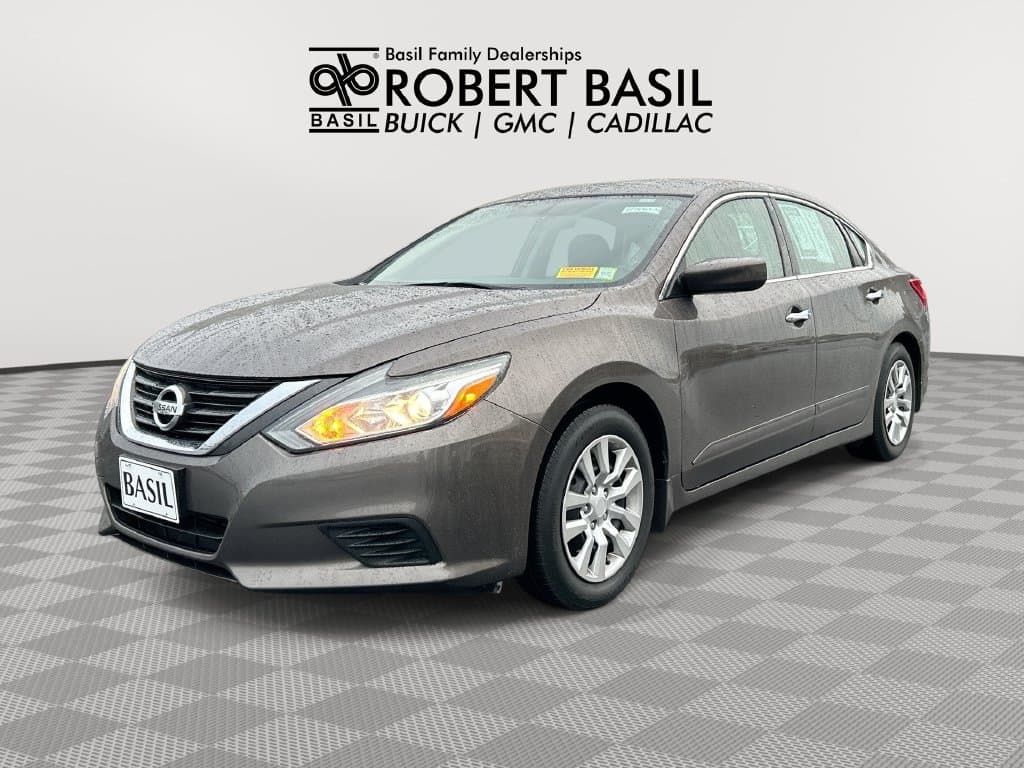 2016 Nissan Altima 2.5 S — photo 1 of 30