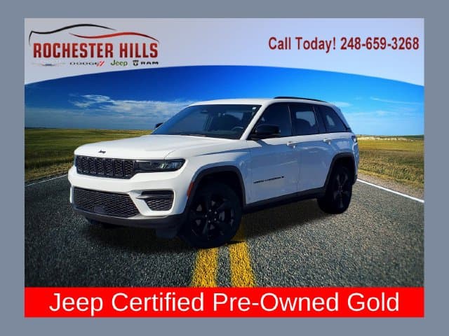 2023 Jeep Grand Cherokee Laredo — photo 1 of 14