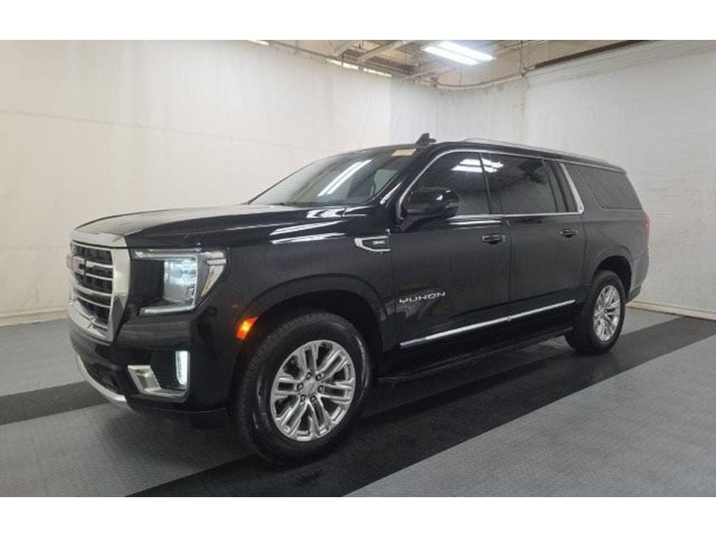 2024 GMC Yukon XL SLT — photo 1 of 12