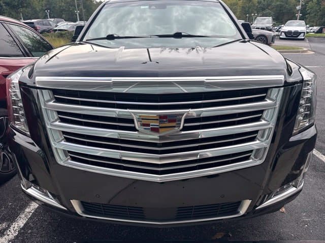 2019 Cadillac Escalade Platinum — photo 1 of 4