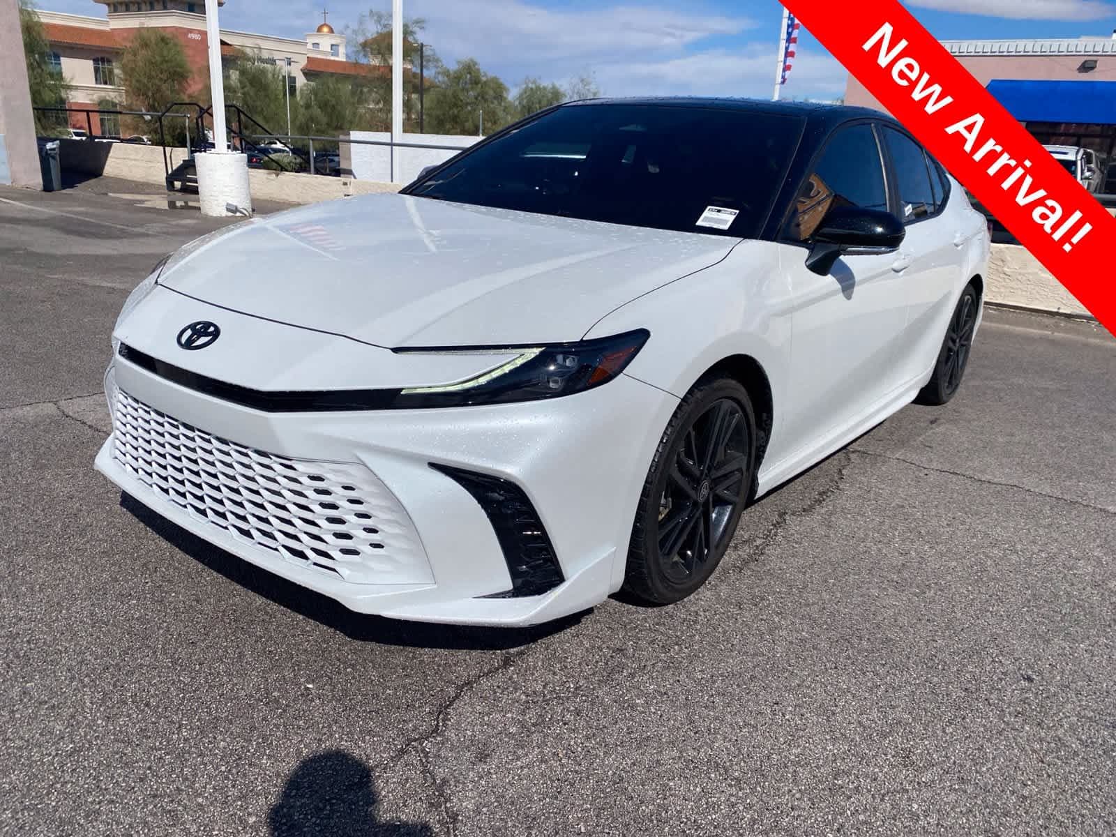 2025 Toyota Camry XSE — photo 1 of 17