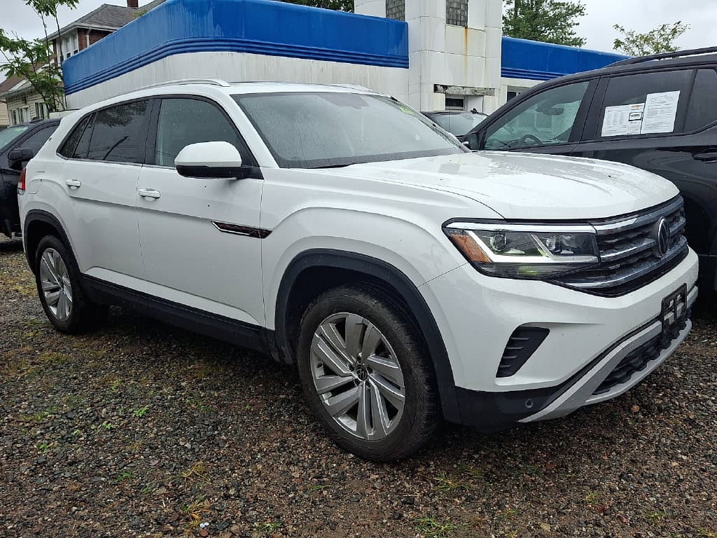2023 Volkswagen Atlas Cross Sport 3.6L V6 SE w/Technology — photo 1 of 35