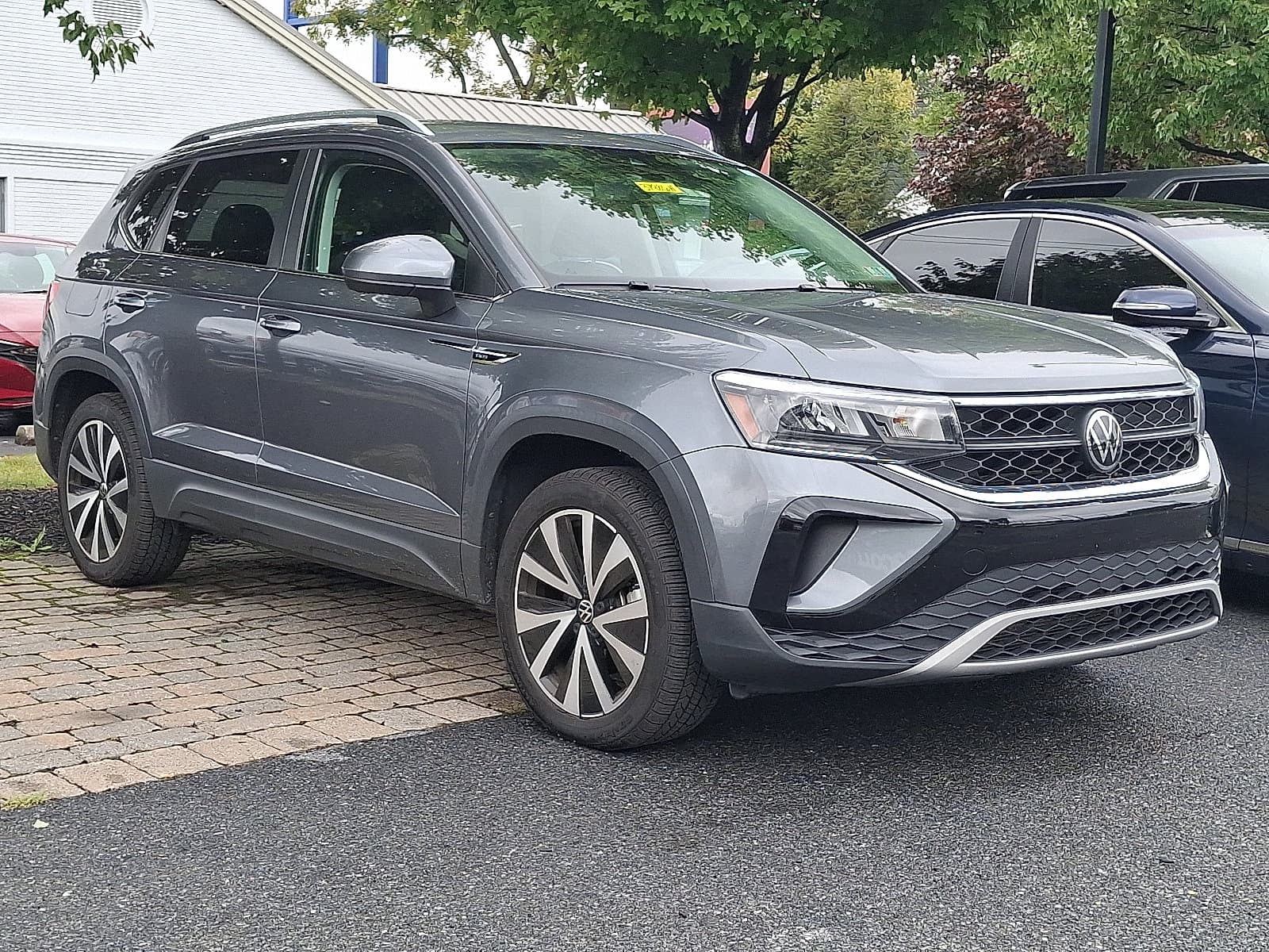 2022 Volkswagen Taos Base — photo 1 of 4