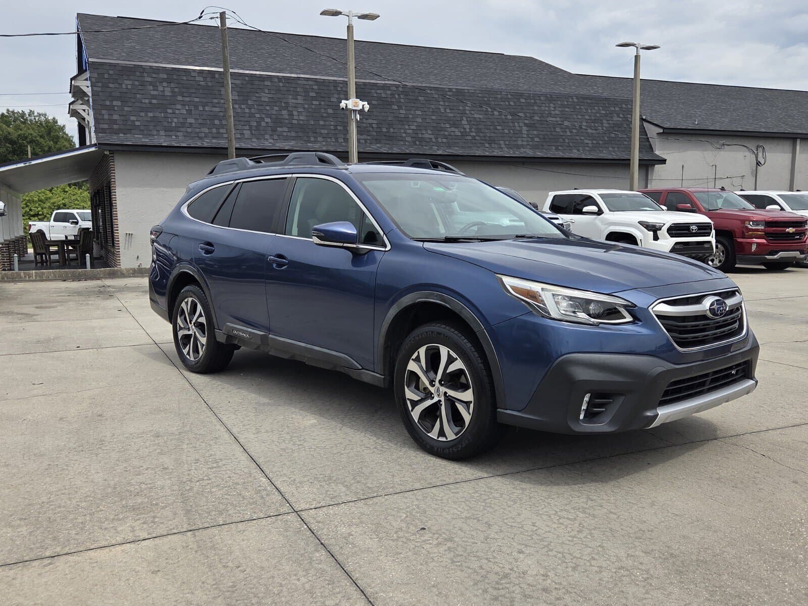2021 Subaru Outback Limited — photo 1 of 24