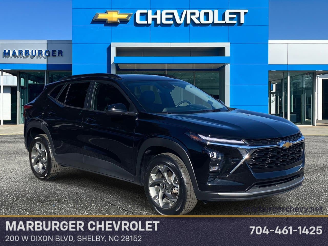 2025 Chevrolet Trax LT — photo 1 of 41