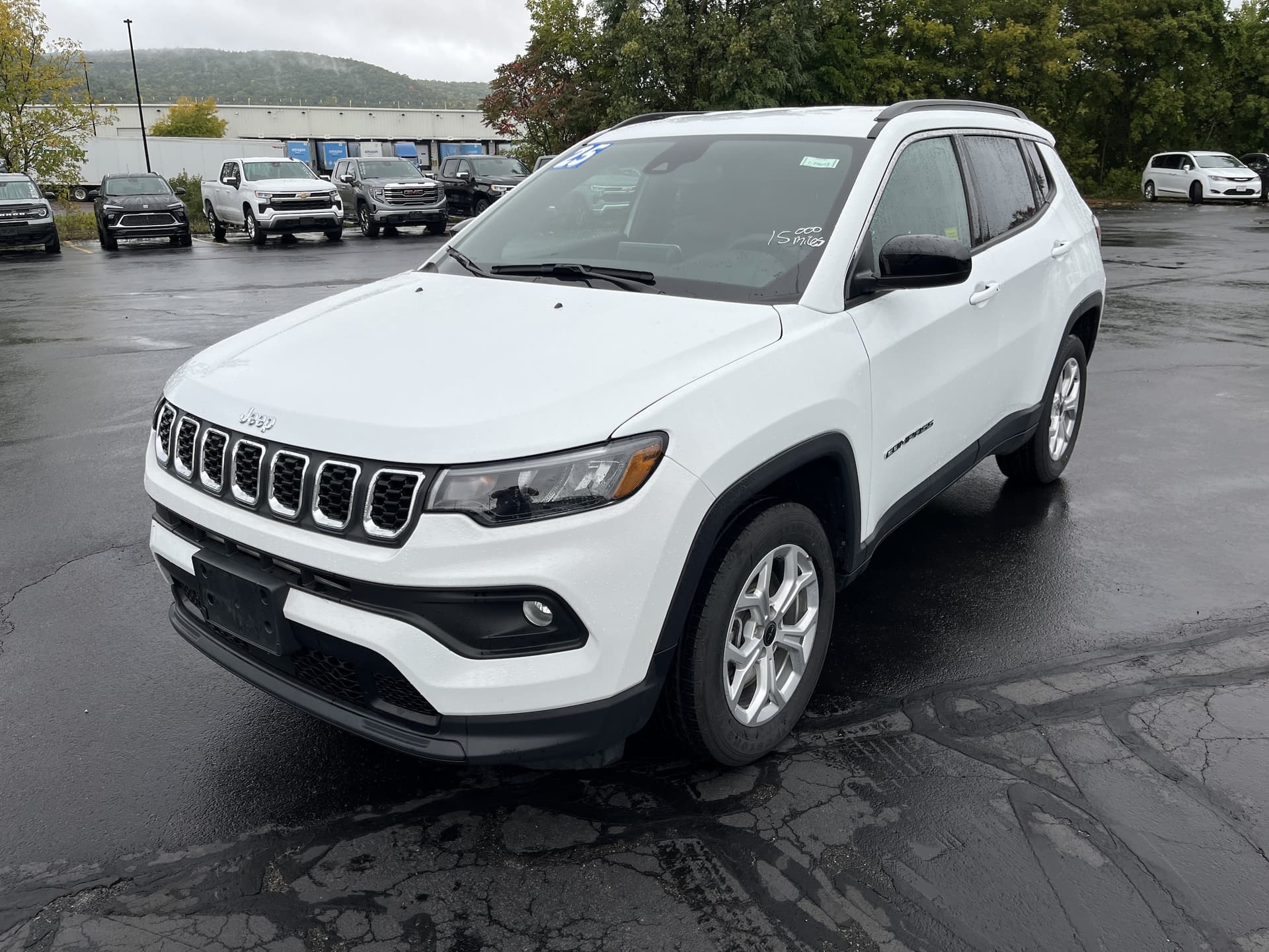 2025 Jeep Compass Latitude — photo 1 of 29