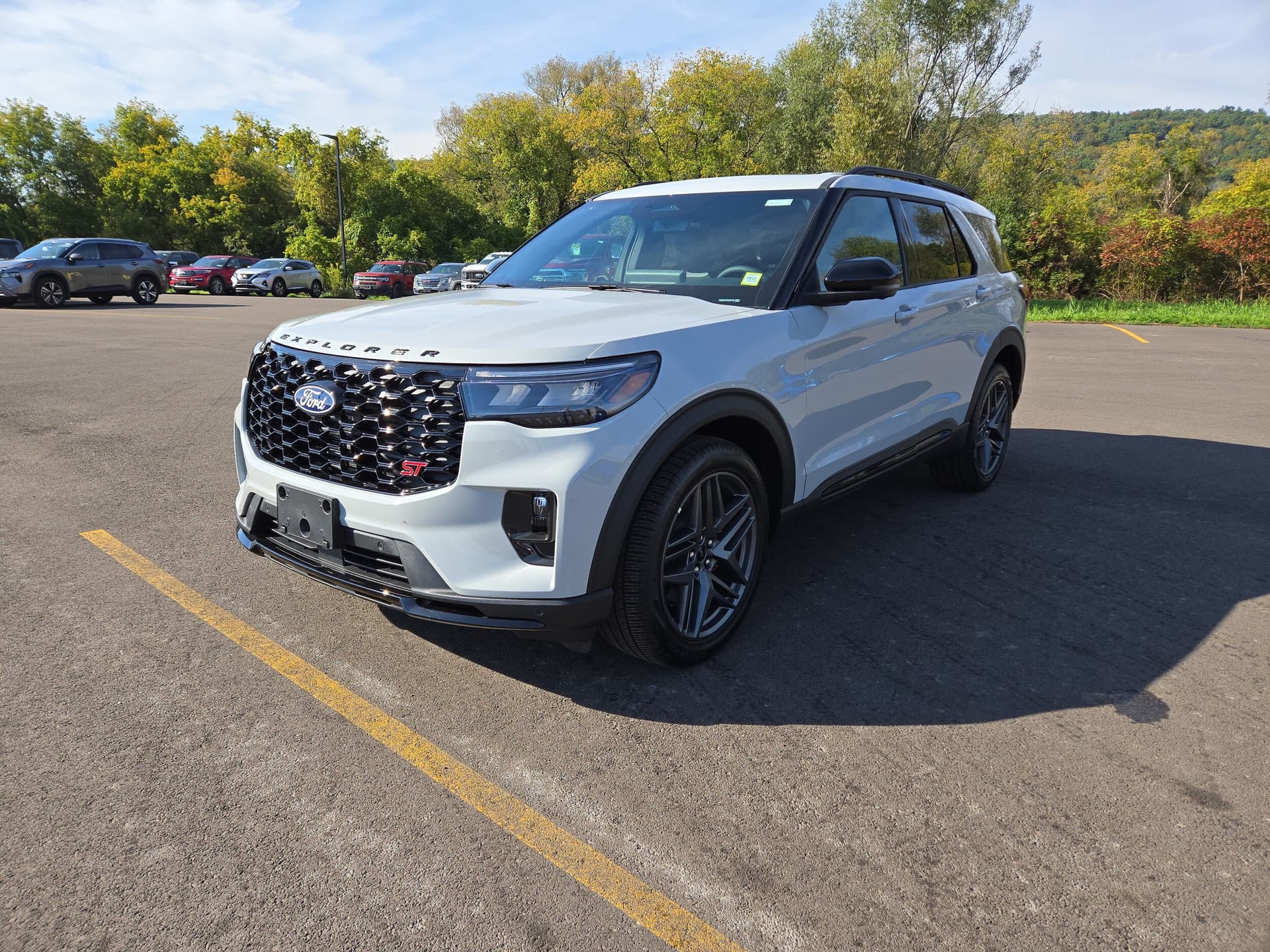 2027 Ford Explorer ST — photo 1 of 33
