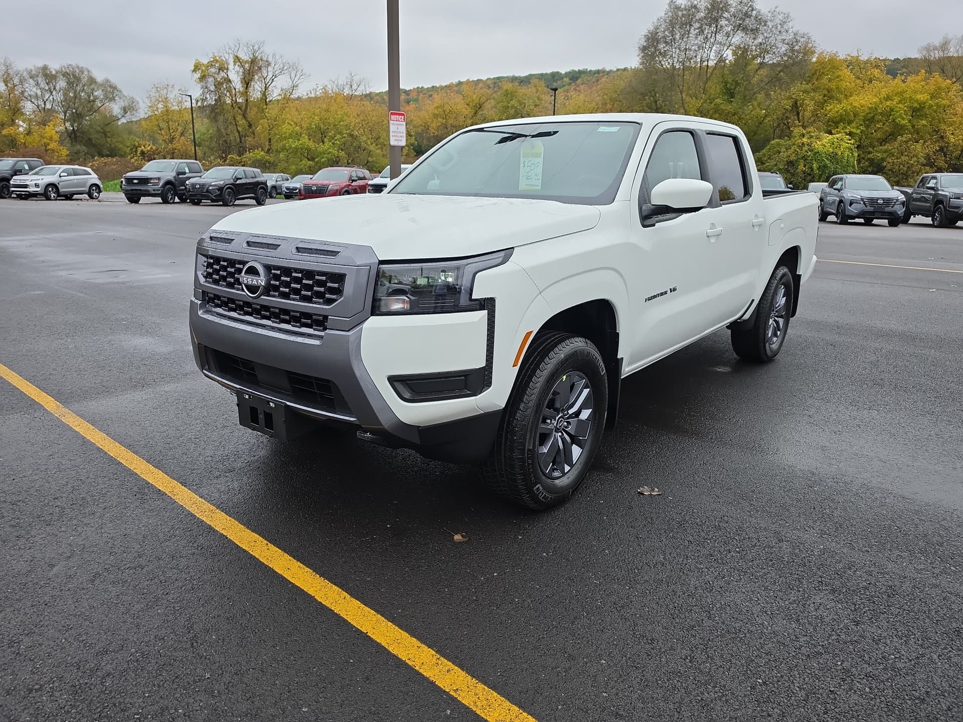 2027 Nissan Frontier SV — photo 1 of 38