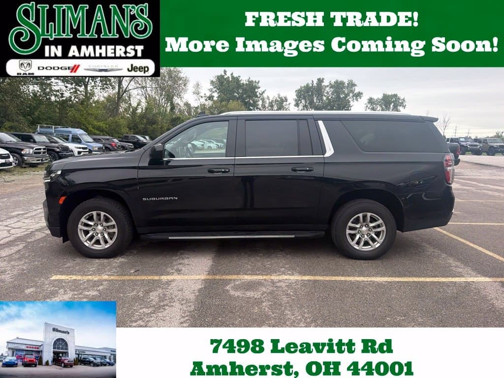 2024 Chevrolet Suburban LT — photo 1 of 5