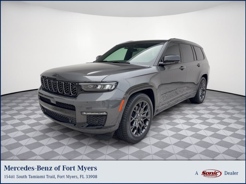 2025 Jeep Grand Cherokee L Summit Reserve — photo 1 of 31