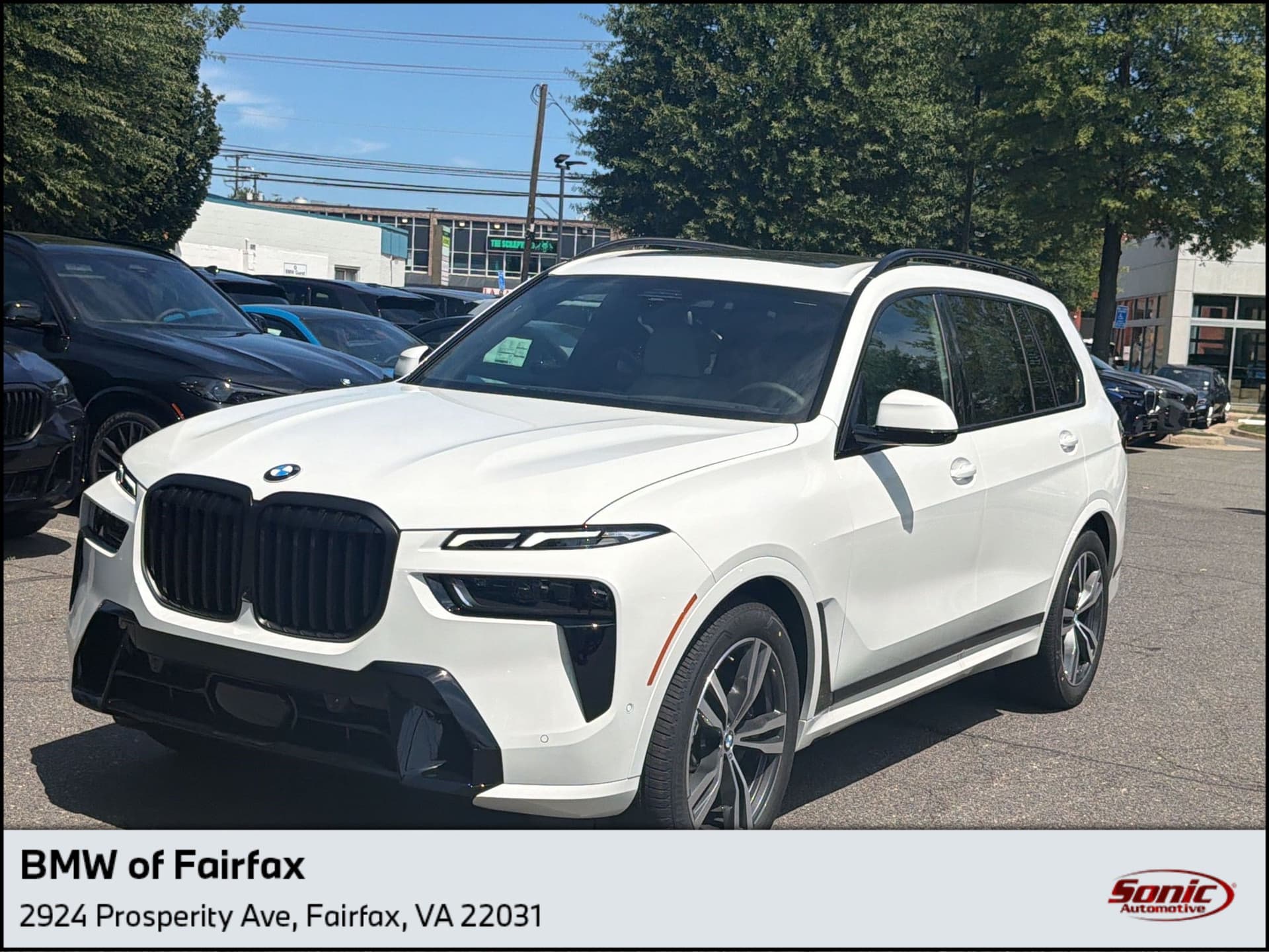 2027 BMW X7 xDrive40i — photo 1 of 45