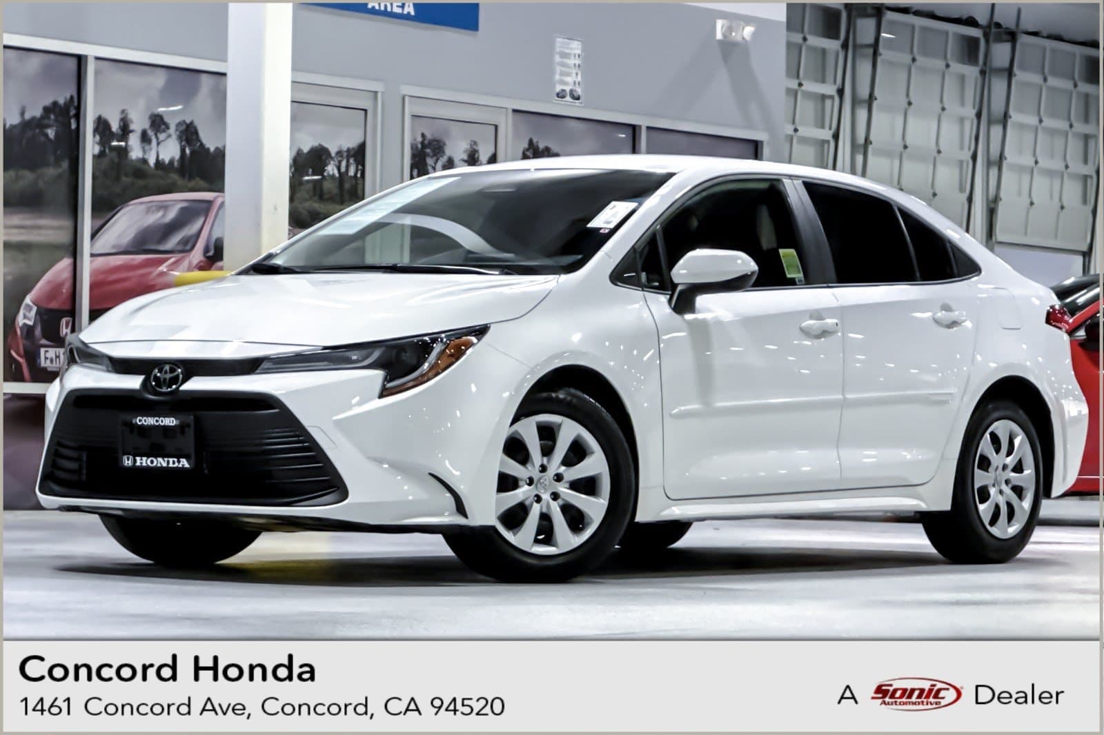 2026 Toyota Corolla LE — photo 1 of 32