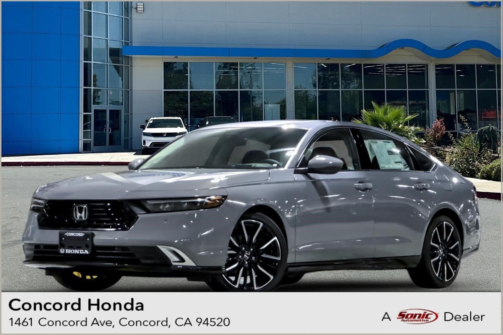 2026 Honda Accord Hybrid Touring — photo 1 of 33