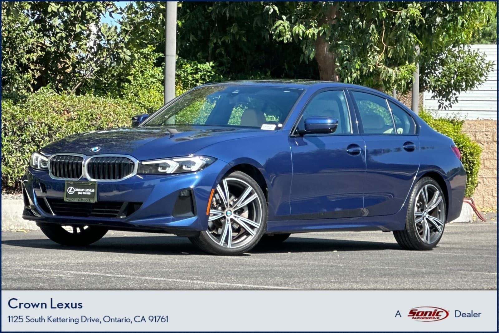 2023 BMW 3 Series 330i — photo 1 of 34