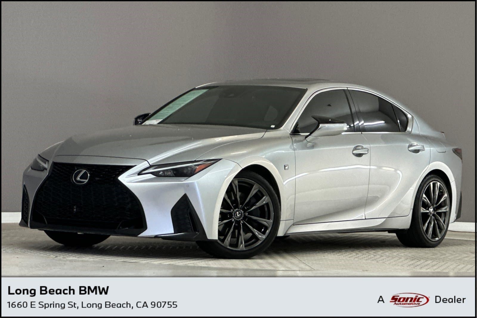 2023 Lexus IS Base — photo 1 of 33