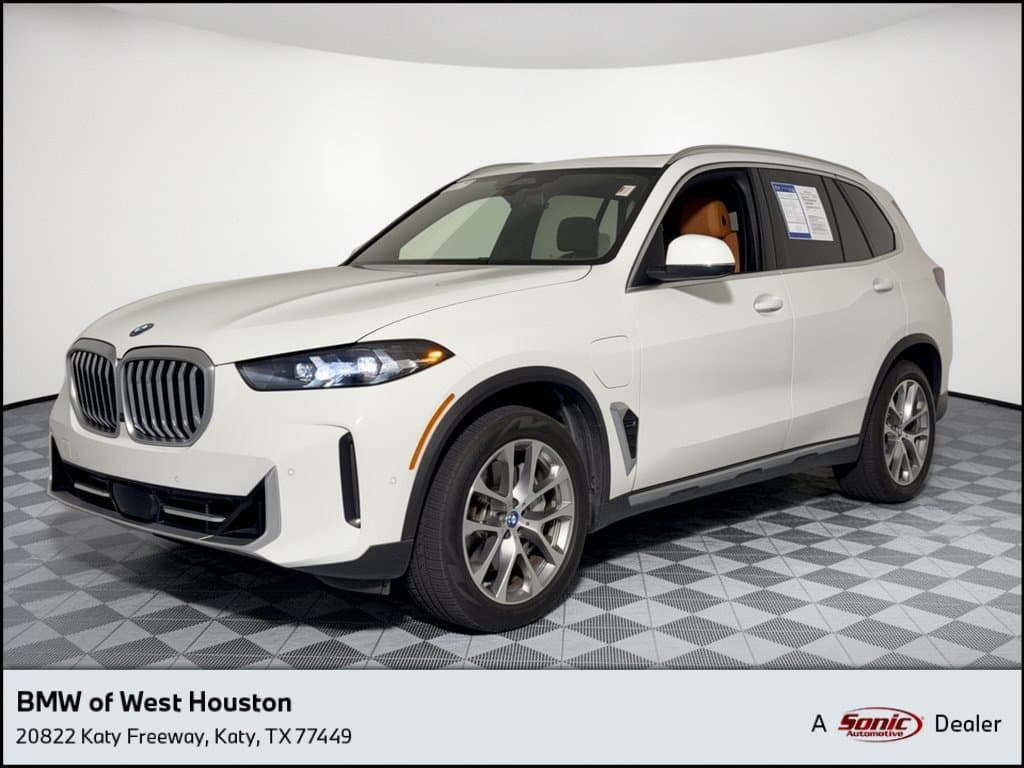 2024 BMW X5 xDrive50e — photo 1 of 30