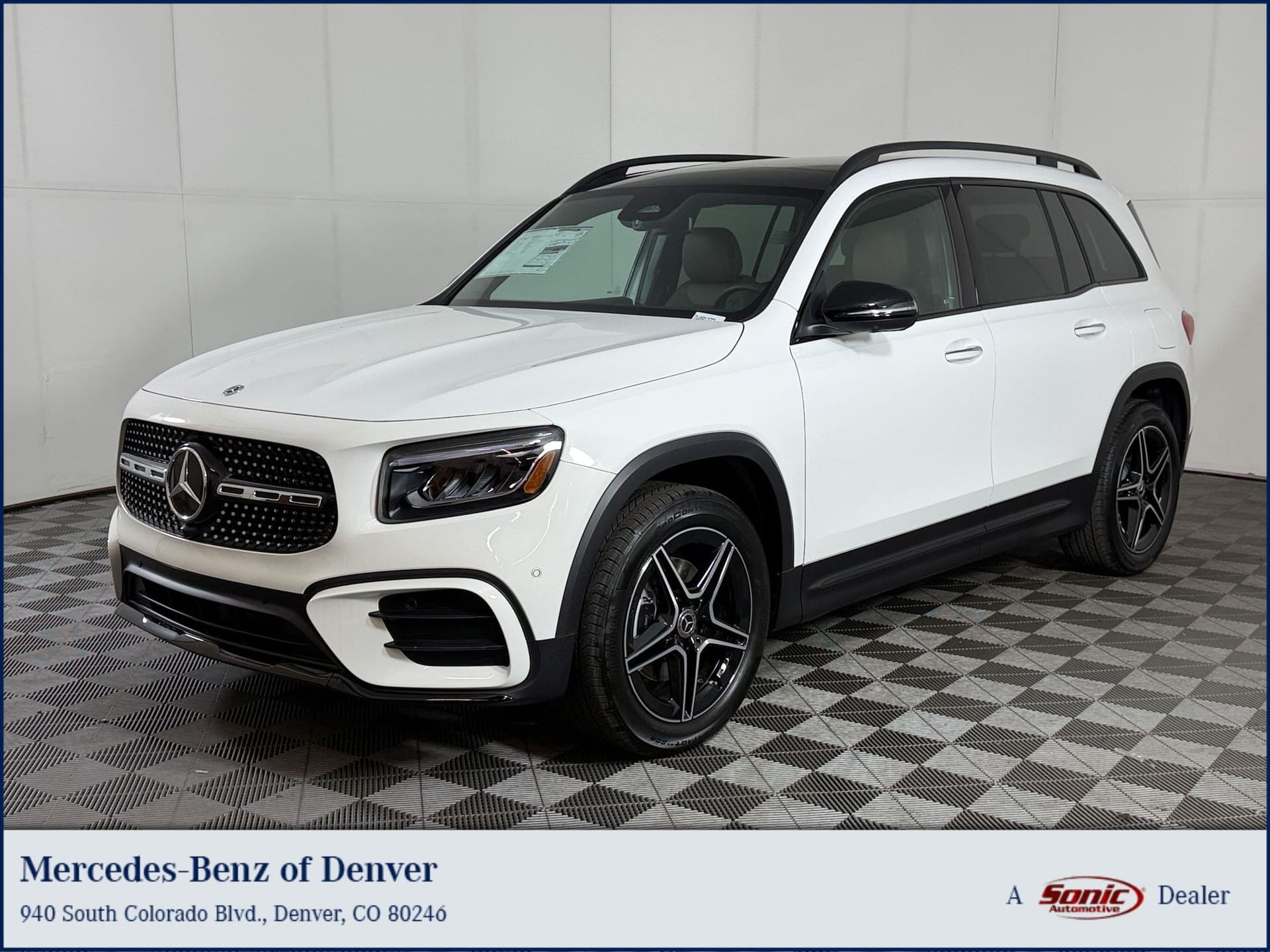2026 Mercedes-Benz GLB Base — photo 1 of 30