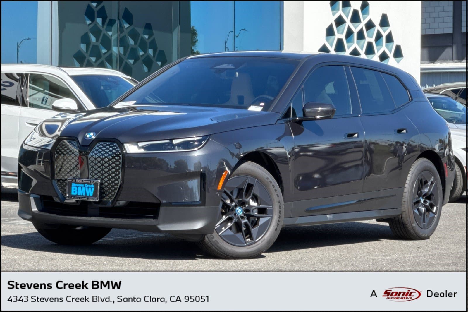 2024 BMW iX xDrive50 — photo 1 of 33
