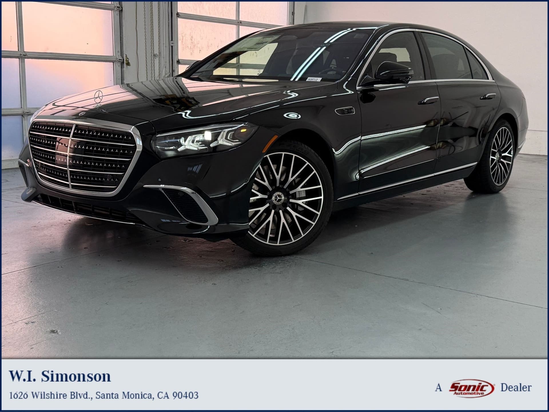 2027 Mercedes-Benz S-Class Base — photo 1 of 33